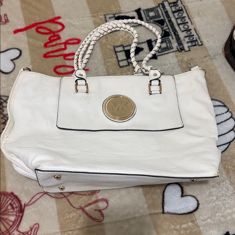 MK Boutique Cream Shoulder Bag with Gold Accents